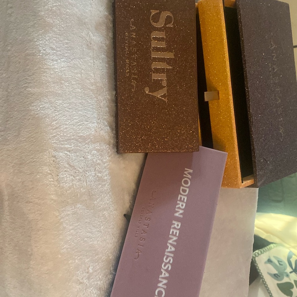 Anastasia Beverly Hills palette duo